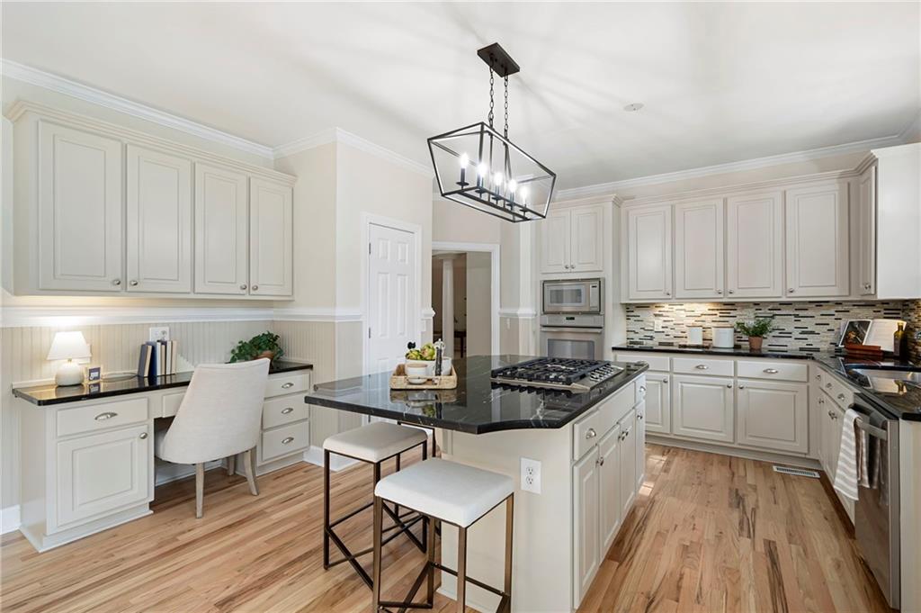 4711 Oakleigh Manor Drive, Powder Springs, Georgia image 11