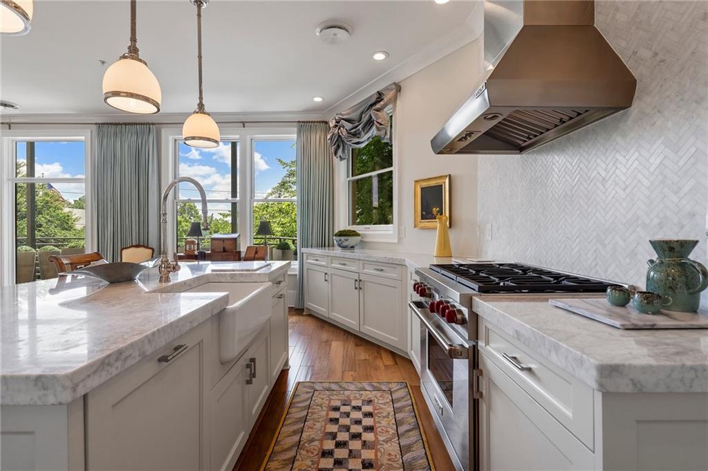 281 15th Street NE 202
