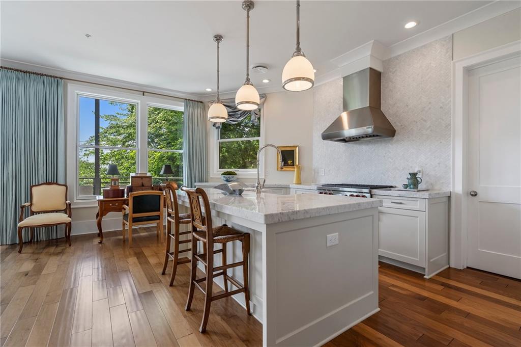 281 15th Street NE 202