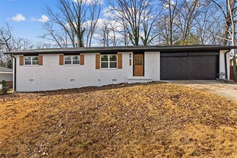 520 Stonewood Drive Stone Mountain GA 30087