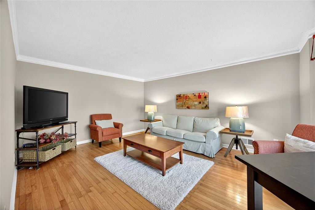 1690 Briarbend Court