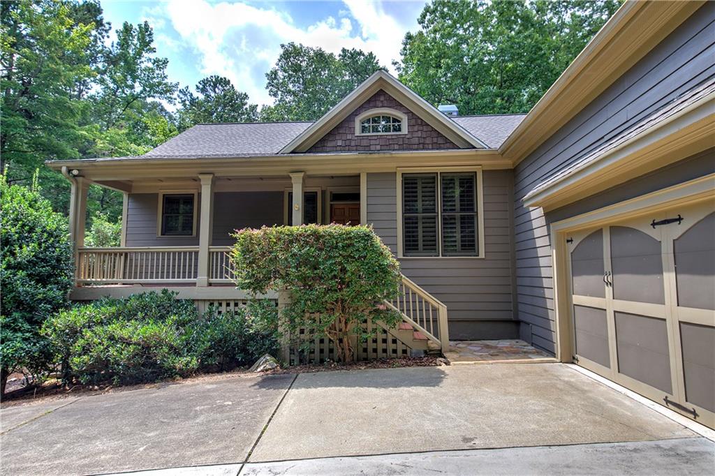 270 Sleepy Hollow Circle