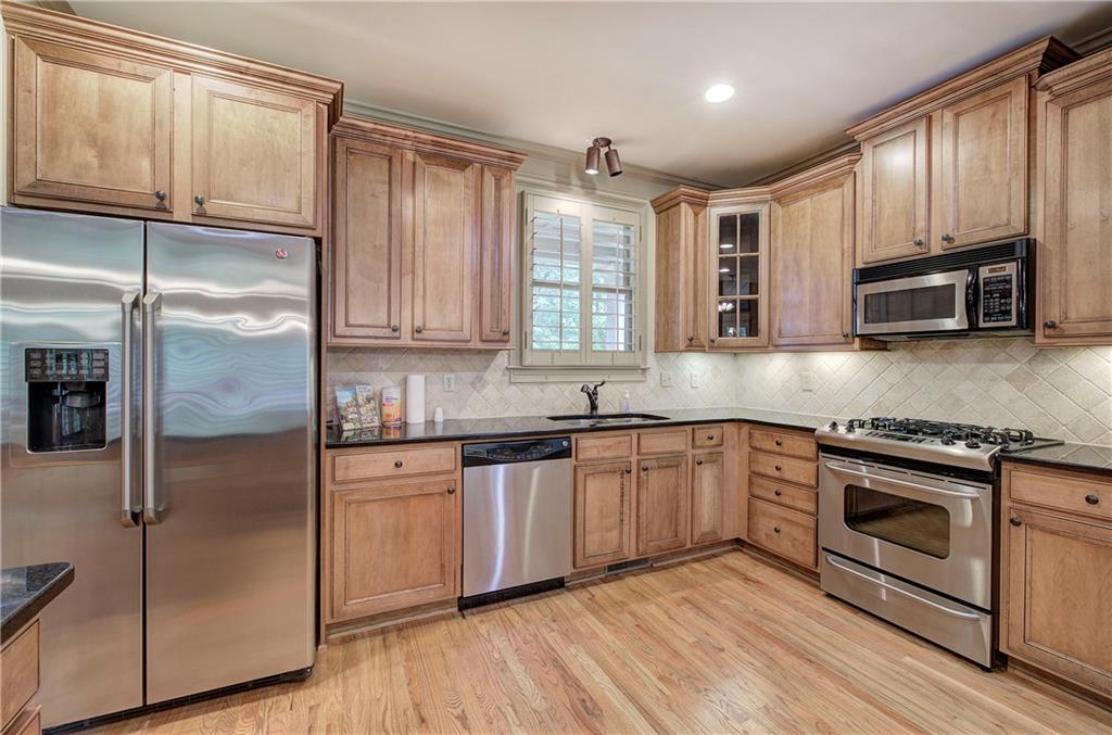 270 Sleepy Hollow Circle