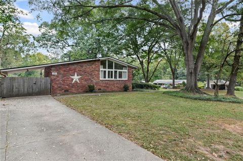 3068 Hollywood Drive Decatur GA 30033