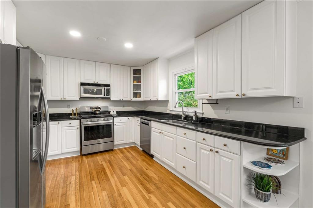1420 Defoors Drive, Atlanta, Georgia image 8