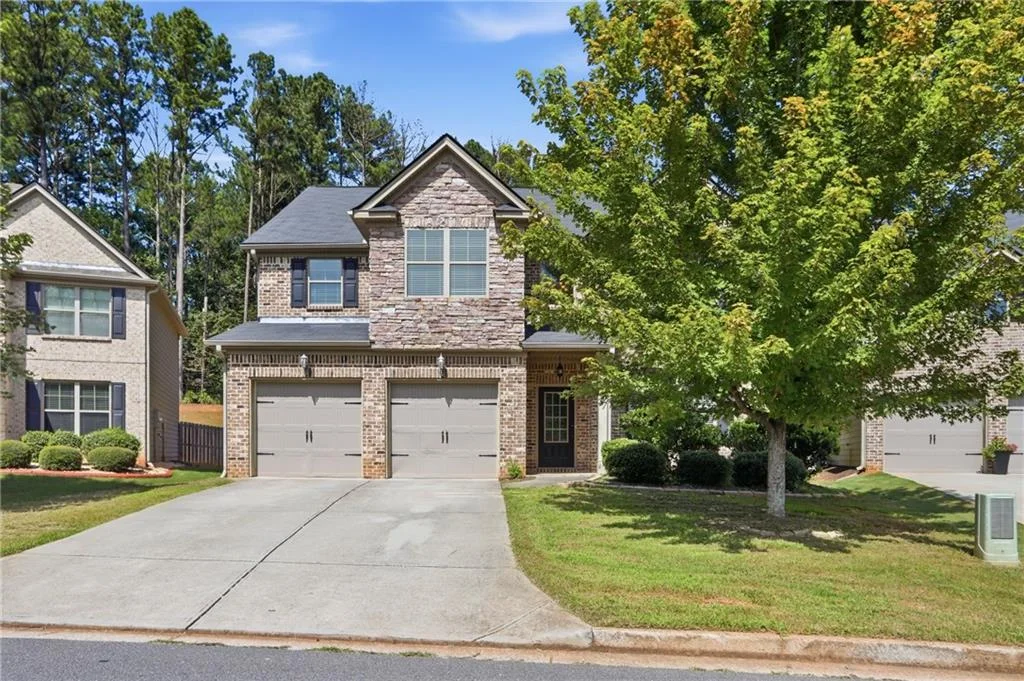 157 Ashbury Circle