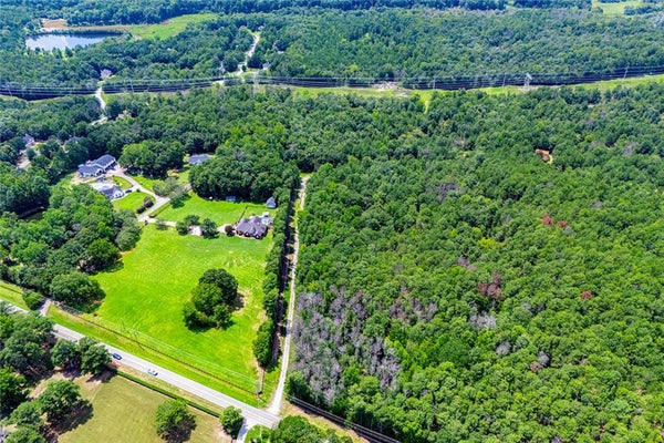 3960 CLINTON CT, VILLA RICA, GA 30180 - Image ac8b514bb57cadc8cedf55deef08125f/4084004007