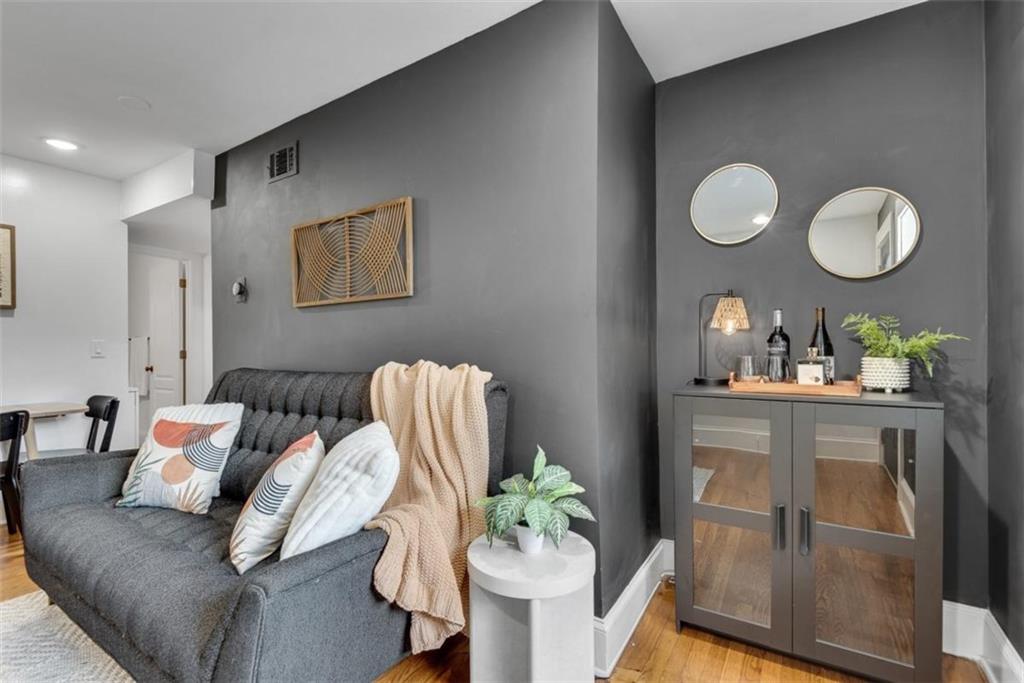 351 Cherokee Avenue 8