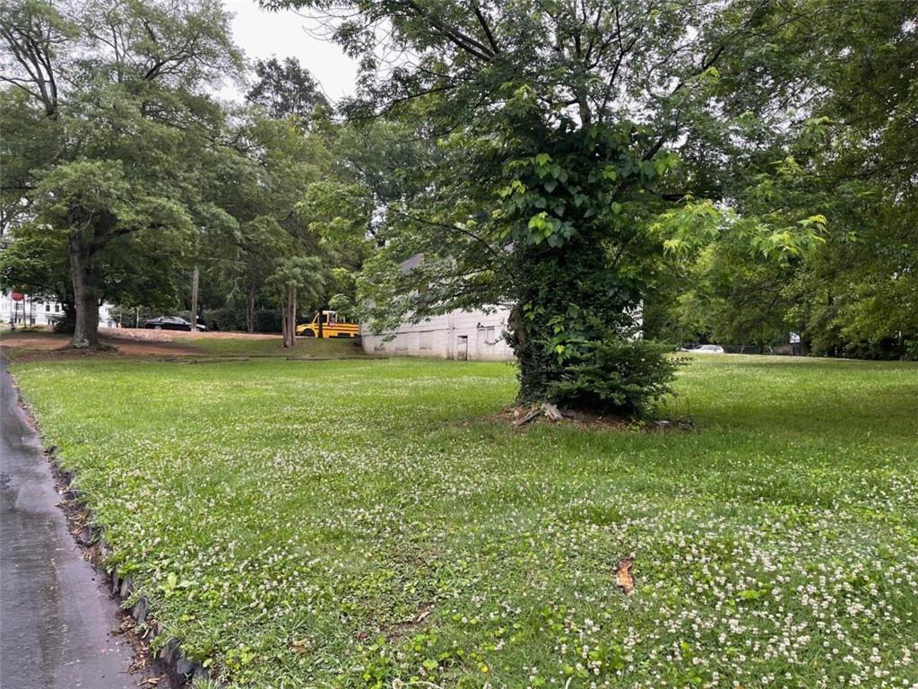 2100 Bolton Road, Atlanta, Georgia image 6