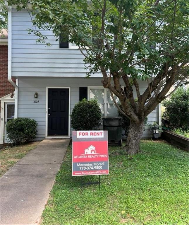 Nice end unit updated two story townhome in Kennesaw. Nice kitchen with tile floors and granite countertop . Great room with Fireplace and LVP flooring. Separate Sunroom with tile floors overlooks a private backyard. Two Nice size bedrooms and Two Bathrooms upstairs. Half a bath on main level. Minutes to Kennesaw State University, shops and restaurants. Neighborhood pool is refreshing for these hot summer days.