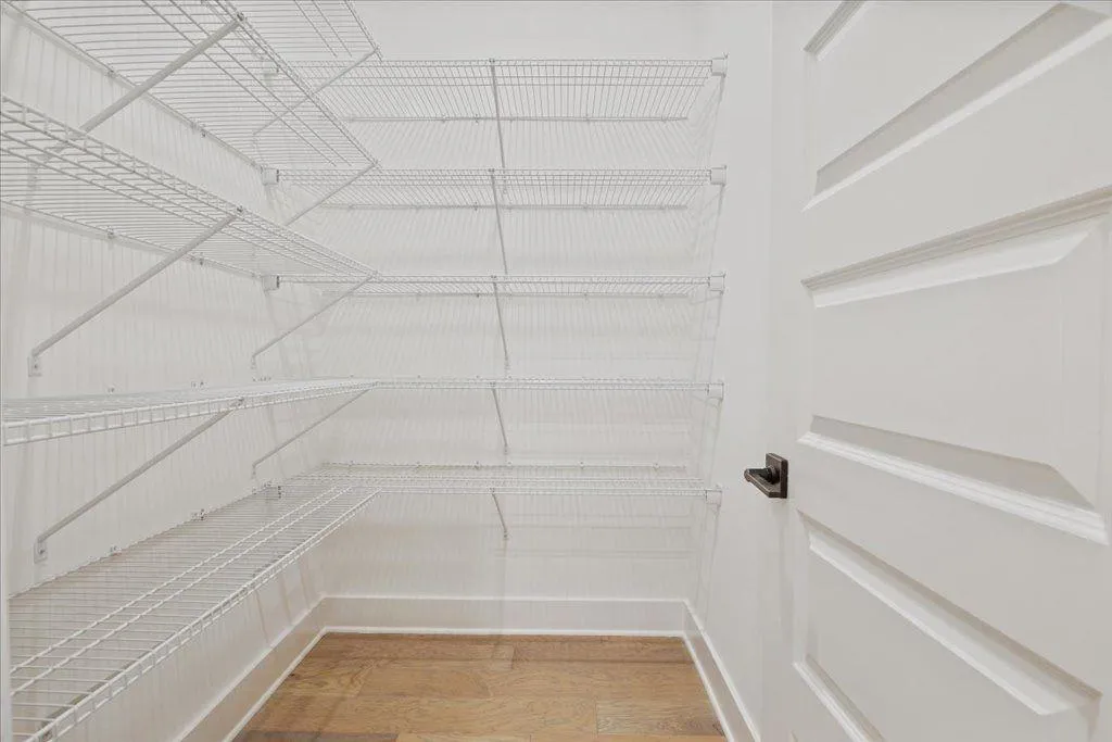 Gainesville, Georgia 30506, United States, 4 Bedrooms Bedrooms, ,4 BathroomsBathrooms,Residential,Active,223216