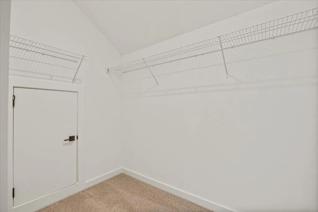 Gainesville, Georgia 30506, United States, 4 Bedrooms Bedrooms, ,4 BathroomsBathrooms,Residential,Active,223216