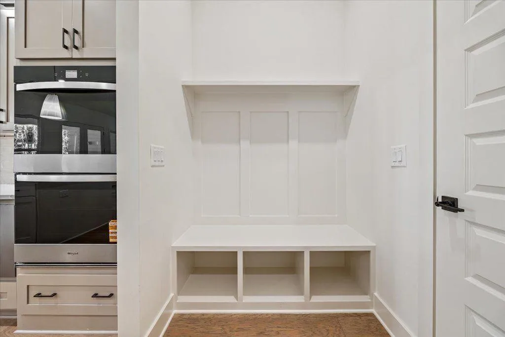 Gainesville, Georgia 30506, United States, 4 Bedrooms Bedrooms, ,4 BathroomsBathrooms,Residential,Active,223216