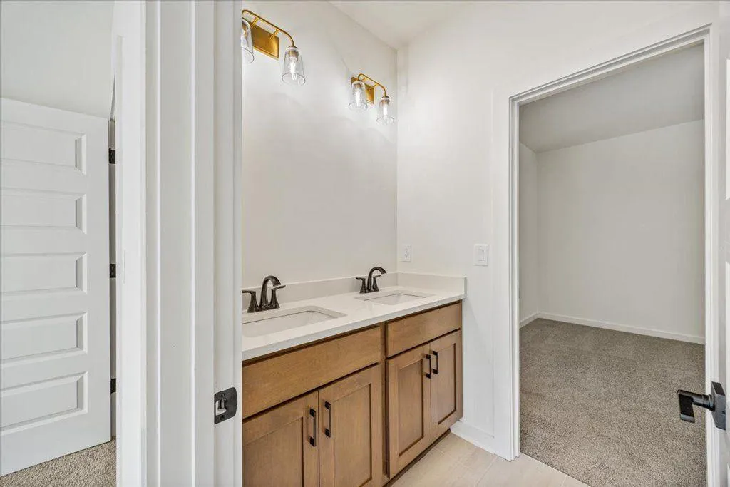 Gainesville, Georgia 30506, United States, 4 Bedrooms Bedrooms, ,4 BathroomsBathrooms,Residential,Active,223216