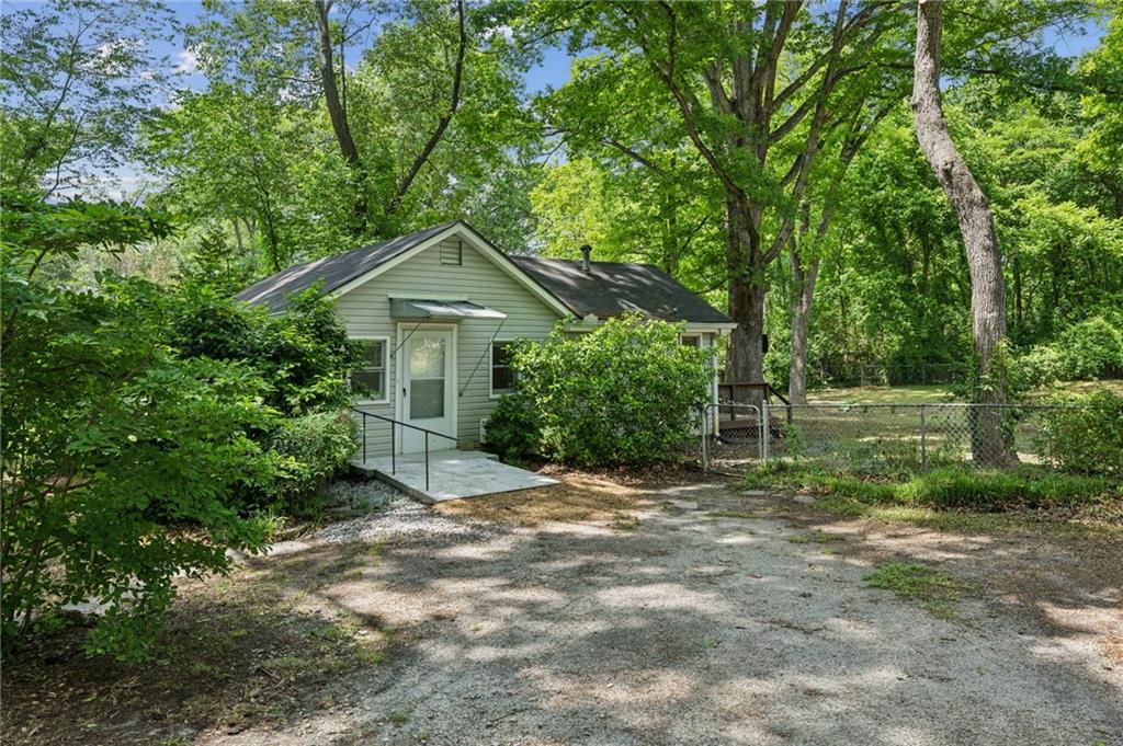 4202 Maplewood Drive, Decatur, Georgia image 1