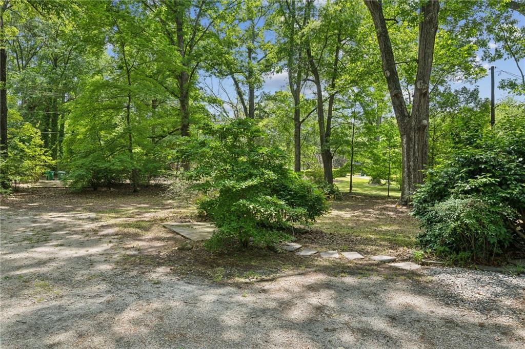 4202 Maplewood Drive, Decatur, Georgia image 3