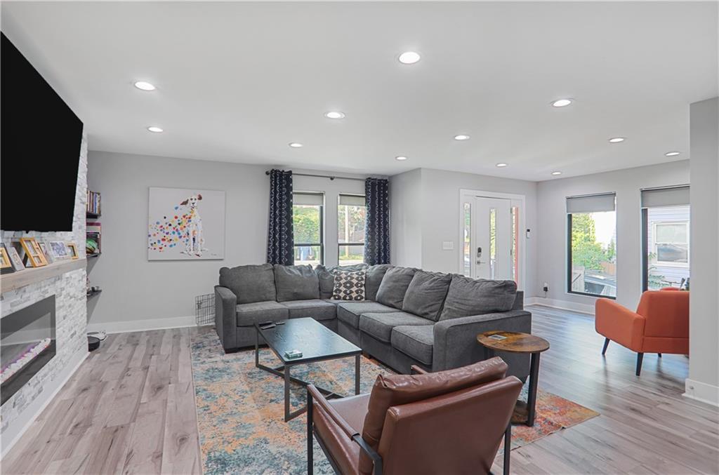120 Vanira Avenue SE