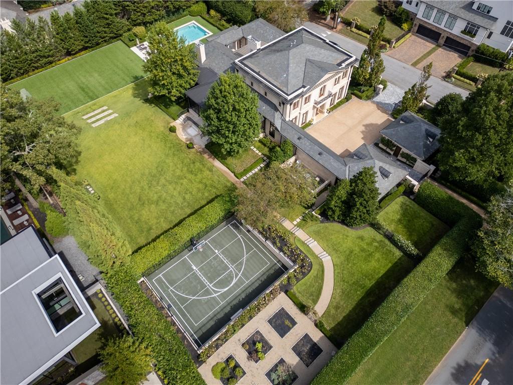 225 W Paces Ferry Road NW