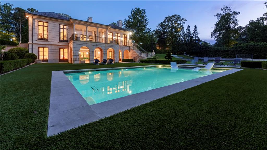 225 W Paces Ferry Road NW