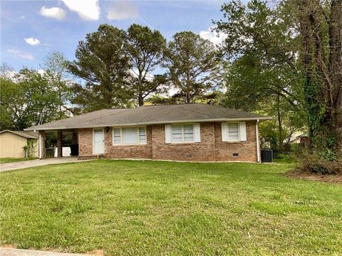 Homes For Sale - 6062 Arden Court<br/> Clayton County, Morrow, GA 30281