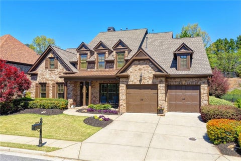 Homes For Sale - 5035 Habersham Hills Drive<br/> Suwanee, GA 30024