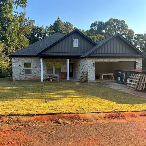 60 TIFFANY Lane Warner Robins GA 31093