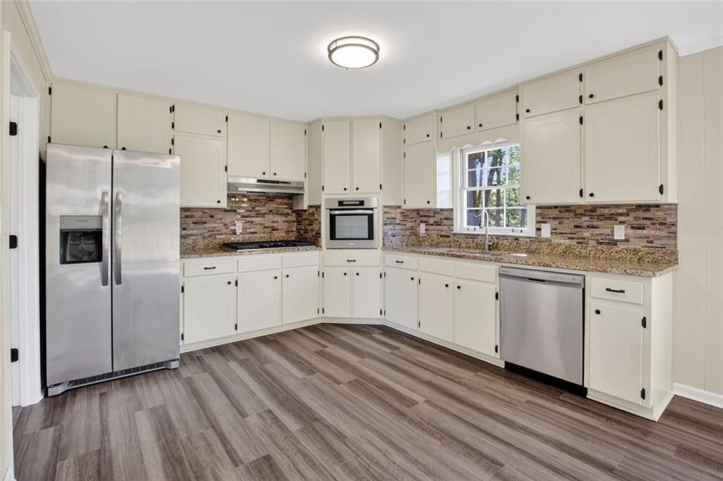 530 Oak Valley Drive