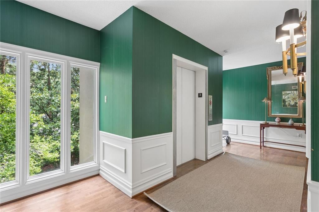 2765 Peachtree Road 6