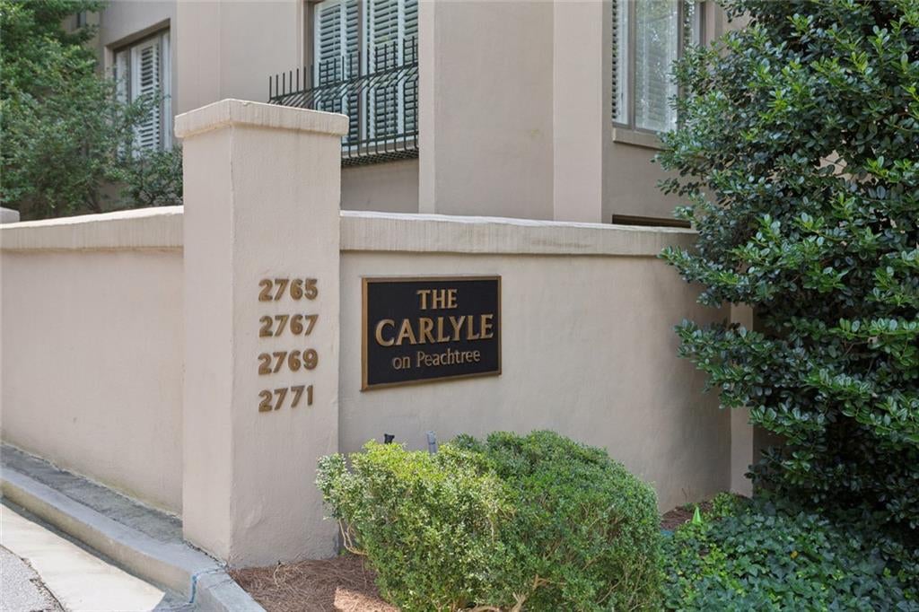 2765 Peachtree Road 6