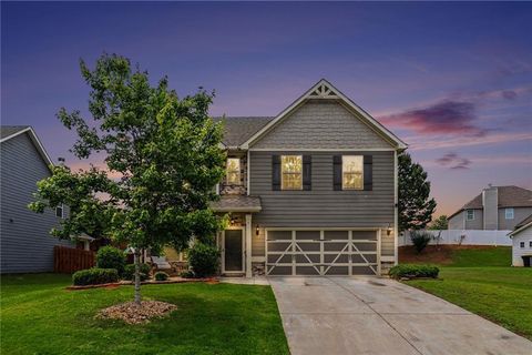 Homes For Sale - 7 Doolittle Court<br/> Newnan, GA 30265