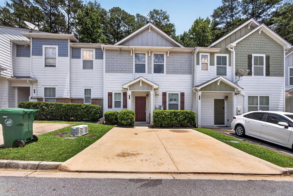 1505 Ashbrooke Trace