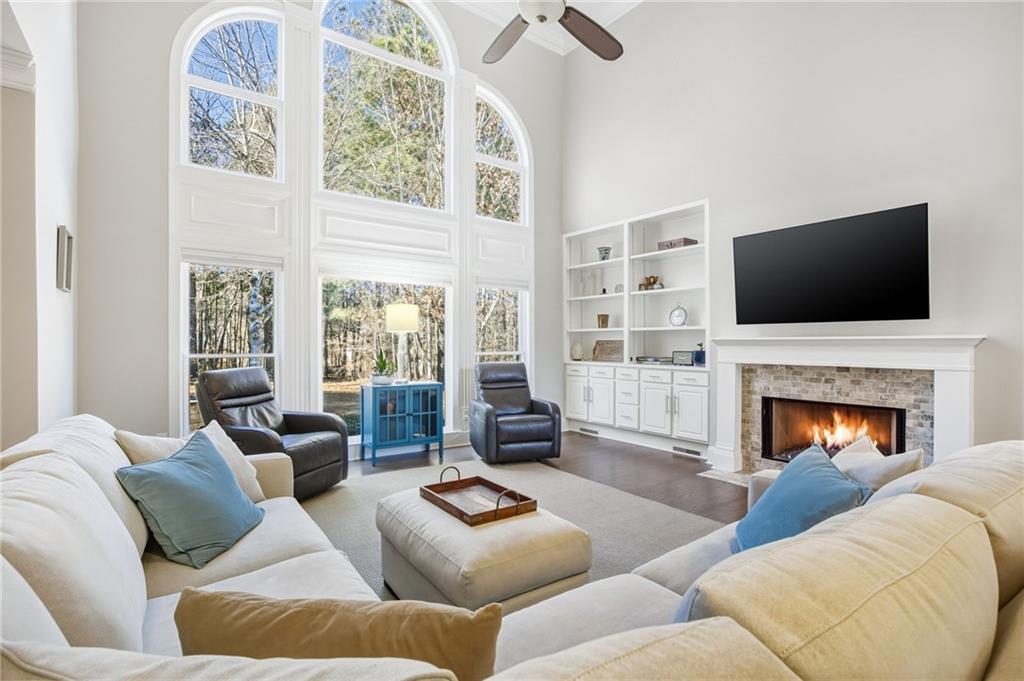 5318 Tallgrass Way NW