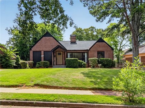 Homes For Sale - 1376 Everett Place<br/> Fulton County, Atlanta, GA 30310