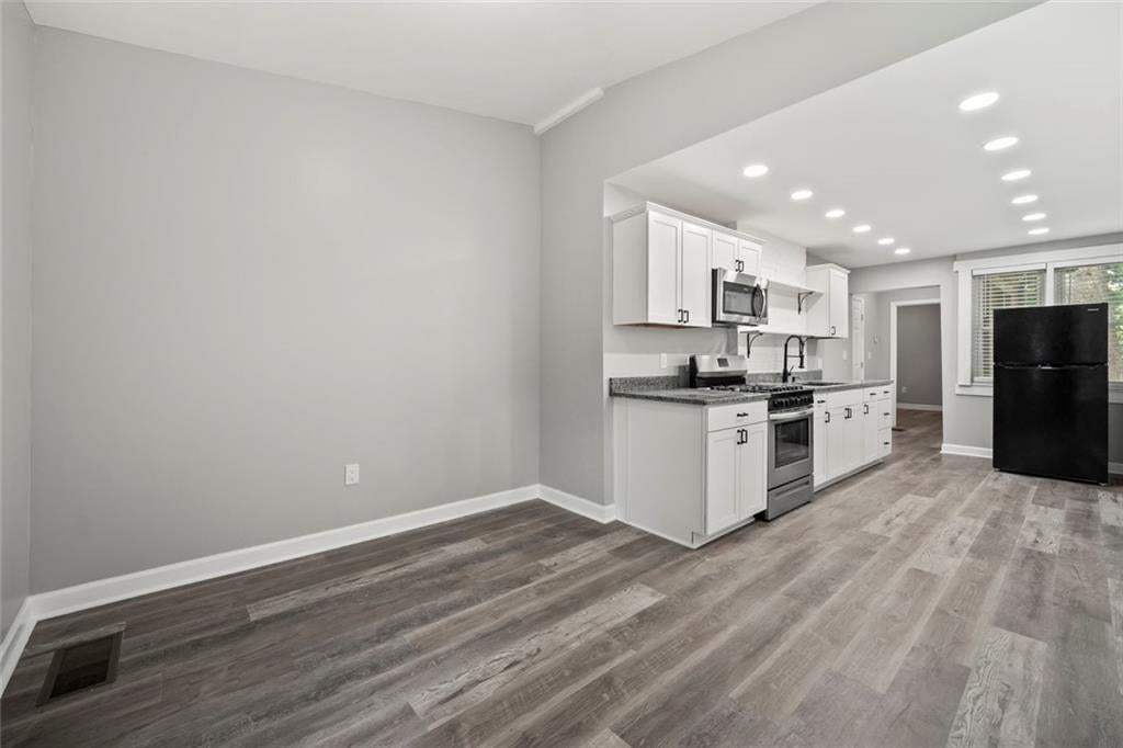 1126 Briarcliff Place NE 3
