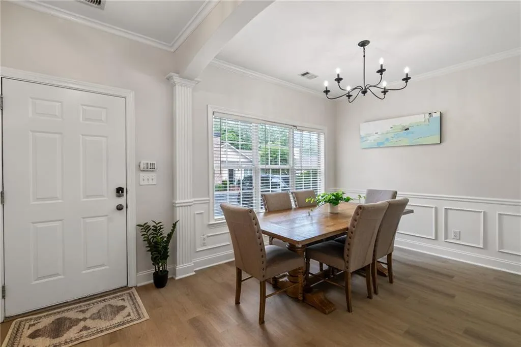 Alpharetta, Georgia 30004, United States, 2 Bedrooms Bedrooms, ,3 BathroomsBathrooms,Residential,Active,120379