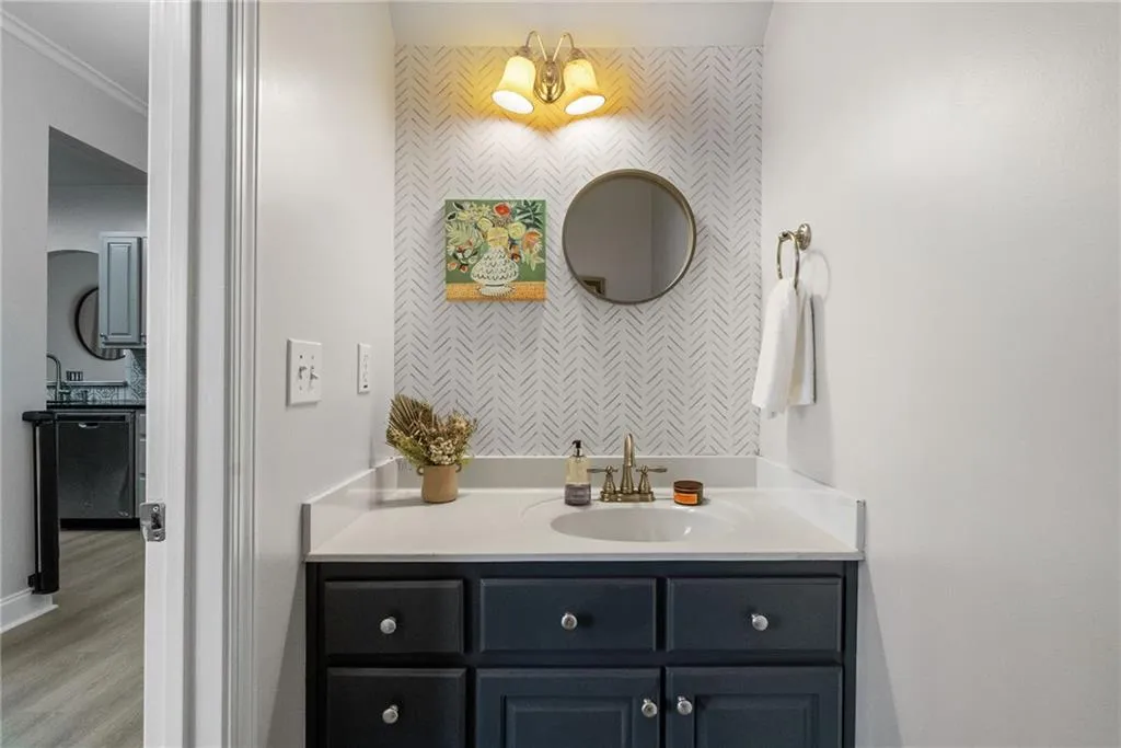 Alpharetta, Georgia 30004, United States, 2 Bedrooms Bedrooms, ,3 BathroomsBathrooms,Residential,Active,120379