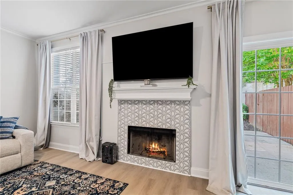 Alpharetta, Georgia 30004, United States, 2 Bedrooms Bedrooms, ,3 BathroomsBathrooms,Residential,Active,120379