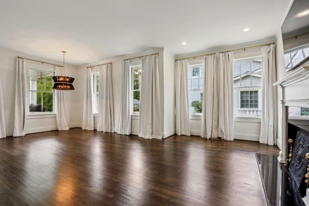 2140 Fairhaven Circle NE