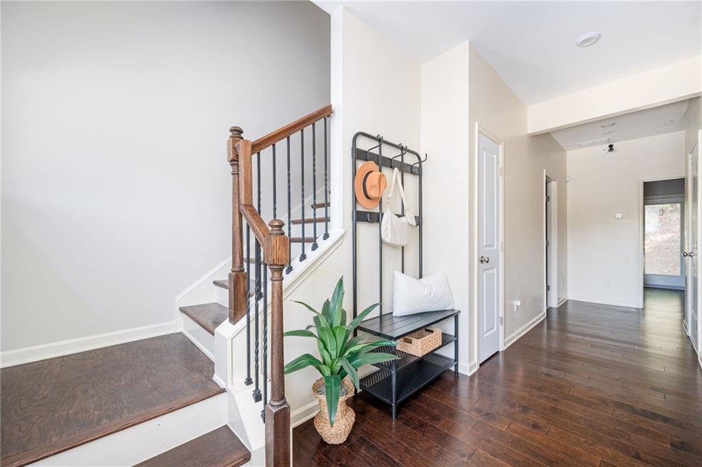 1444 Ridgebend Way SE