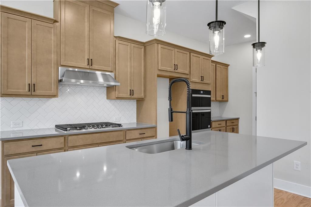 1919 Redfield Road NE