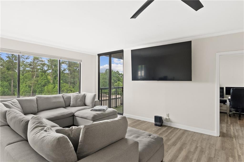 3481 Lakeside Drive NE 1201