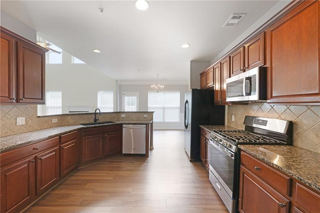 607 Tall Timbers, Woodstock, Georgia image 9