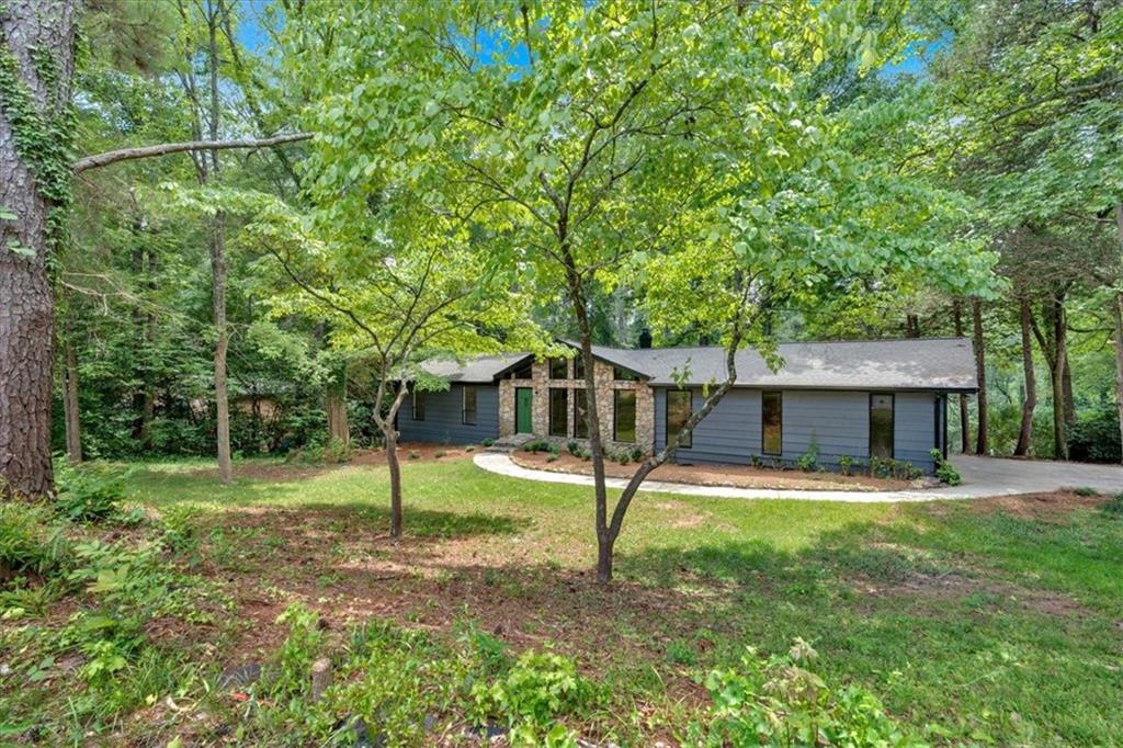 4028 Yellow Pine Drive SW