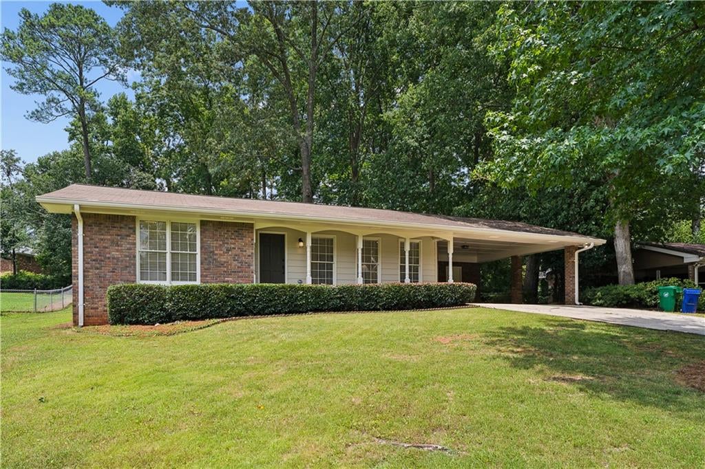 3810 Sarahs Lane