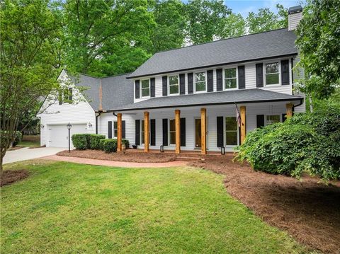 2511 N Oaks Drive Gainesville GA 30506