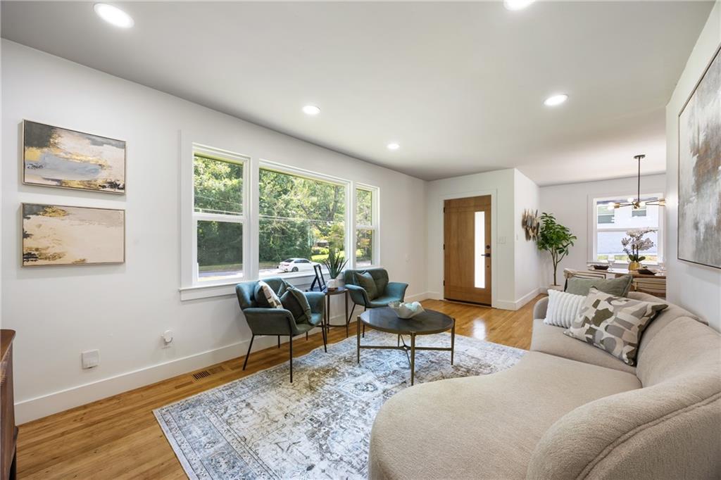 2213 Sharon Way