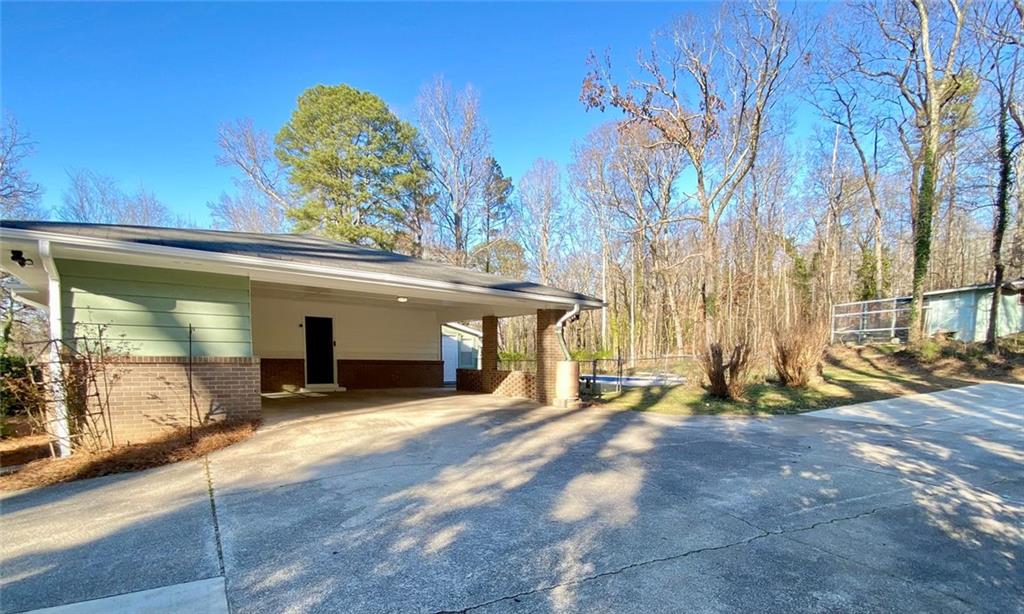 6787 Hembree Drive, Austell, Georgia image 4