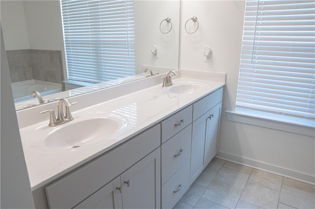 Gladstone Landing - Residential