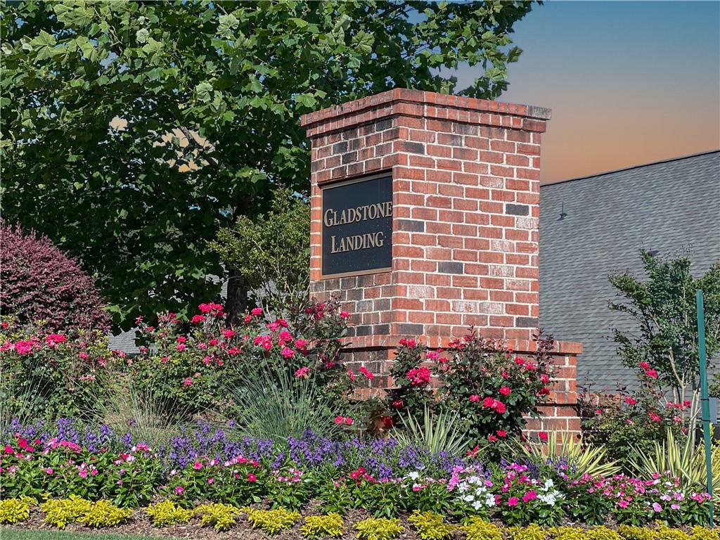Gladstone Landing - Residential