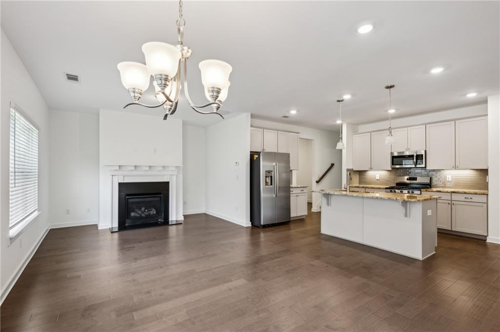 1637 Short Shadow Lane
